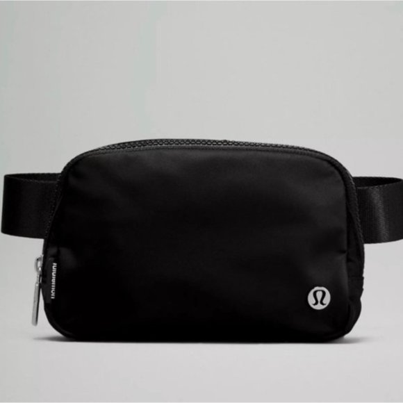 lululemon everywhere belt bag black - Picture 1 of 10